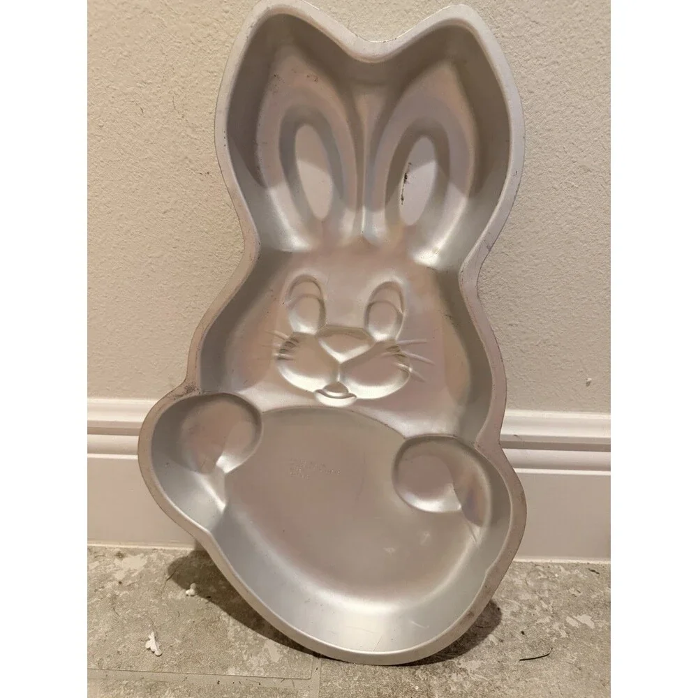 Vintage Wilton - Easter Bunny Cake Pan - Rabbit- Easter - 1979 #502-1913 - Cake